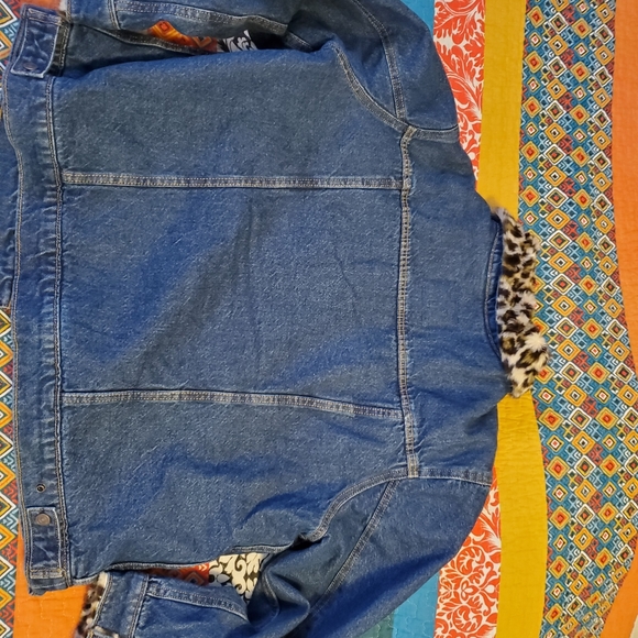 Levi's leopard denim jacket - Picture 6 of 6